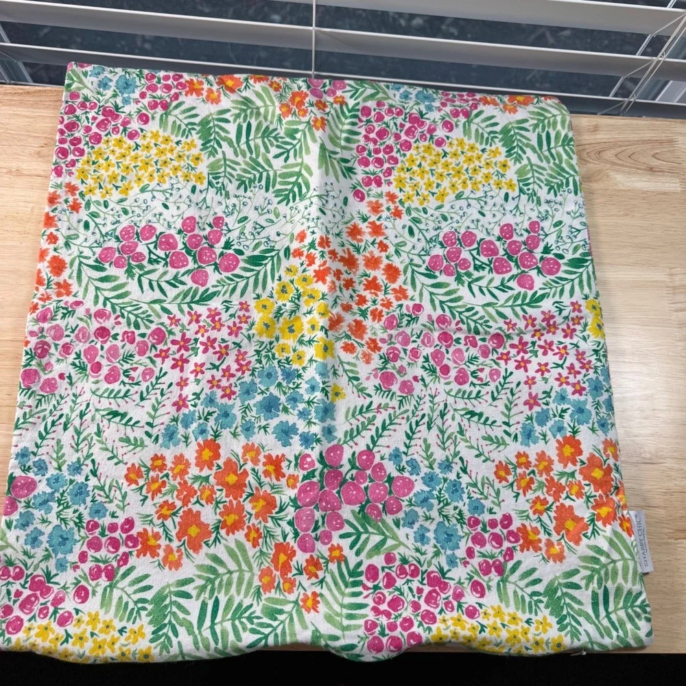 Lot of 2 Shabby Chic Multicolor Floral Zipper Throw Pillow Covers - 18